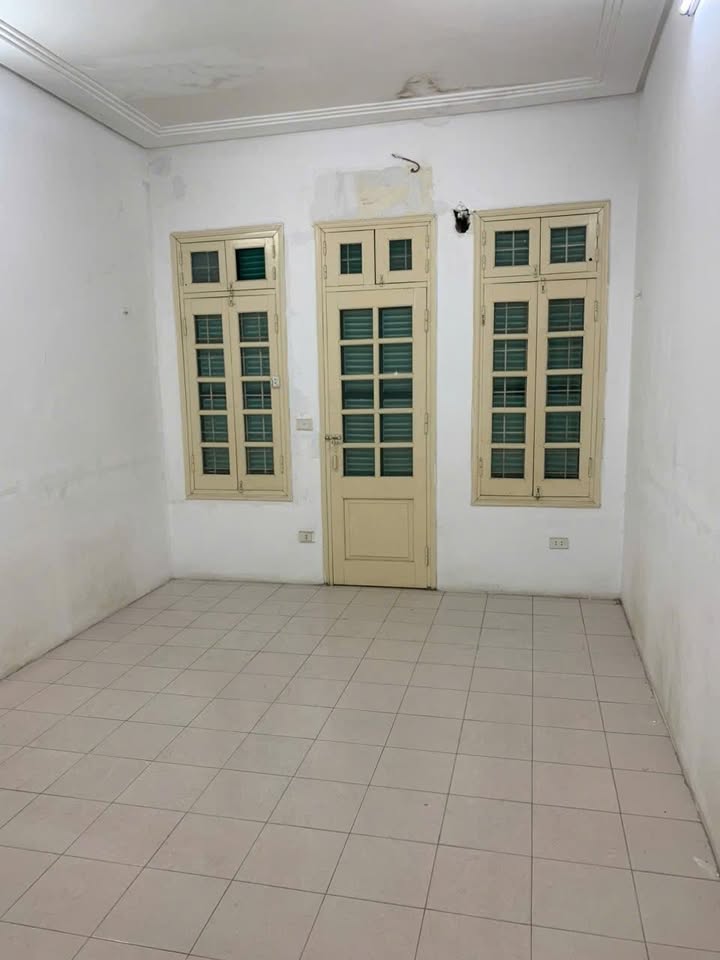 Cho thuê FrontHouse đường Hoàng Sâm quận Cầu Giấy 50m² giá 25 triệu - Phù hợp mọi mô hình kinh doanh!