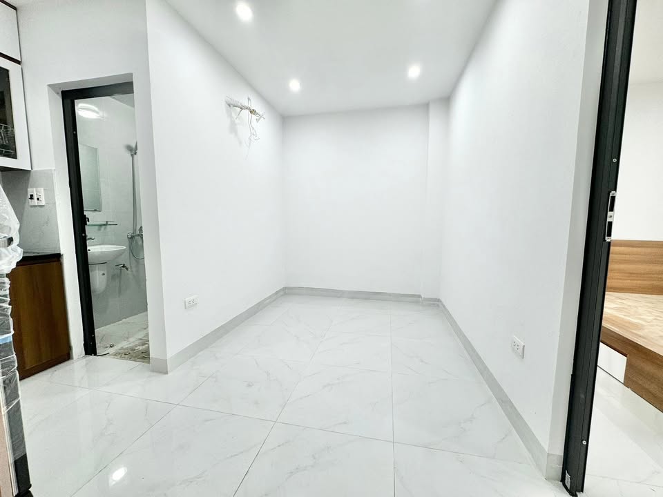 Căn hộ CCMN cho thuê tại Lê Quang Đạo, 30m² chỉ 4.3 triệu - Đầy đủ nội thất, view đẹp!