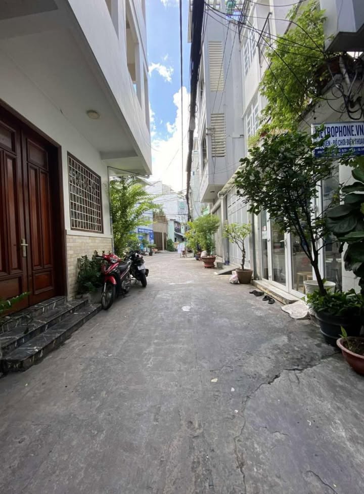 Nhà phố 4 tầng trung tâm Quận 10, 27.75m² giá 4 tỷ - Đầu tư sinh lời ngay!