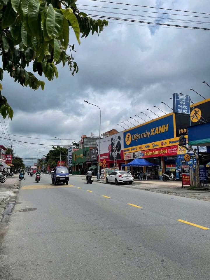 FrontHouse mặt tiền đường Nguyễn Du 187m² giá 8 tỷ - Cơ hội đầu tư hiếm có!