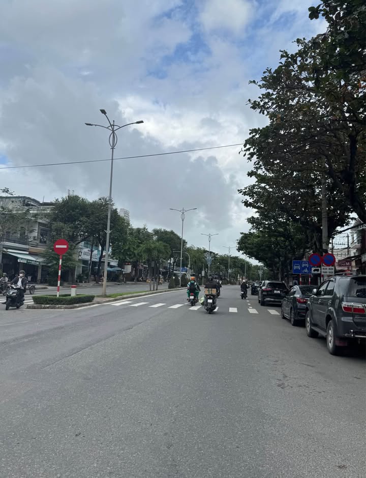 Căn hộ Hoàng Diệu Đà Nẵng 115m² giá 10 tỷ - Dòng tiền 50 triệu/tháng!