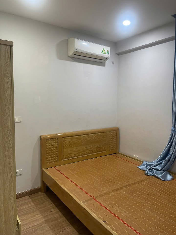 Chung cư HH2 Xuân Mai, Hà Đông 62m² giá 8 triệu - Nhà full đồ, ban công hướng mát!