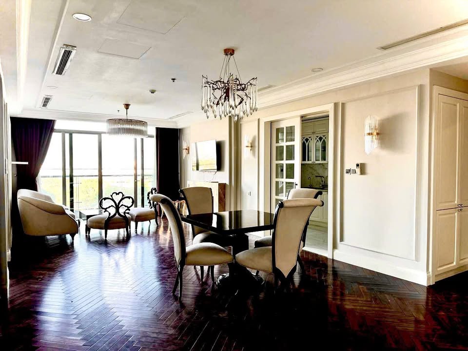 Căn hộ 4PN Vinhomes Central Park 151m² giá 22 tỷ - View công viên & sông Sài Gòn hiếm có!