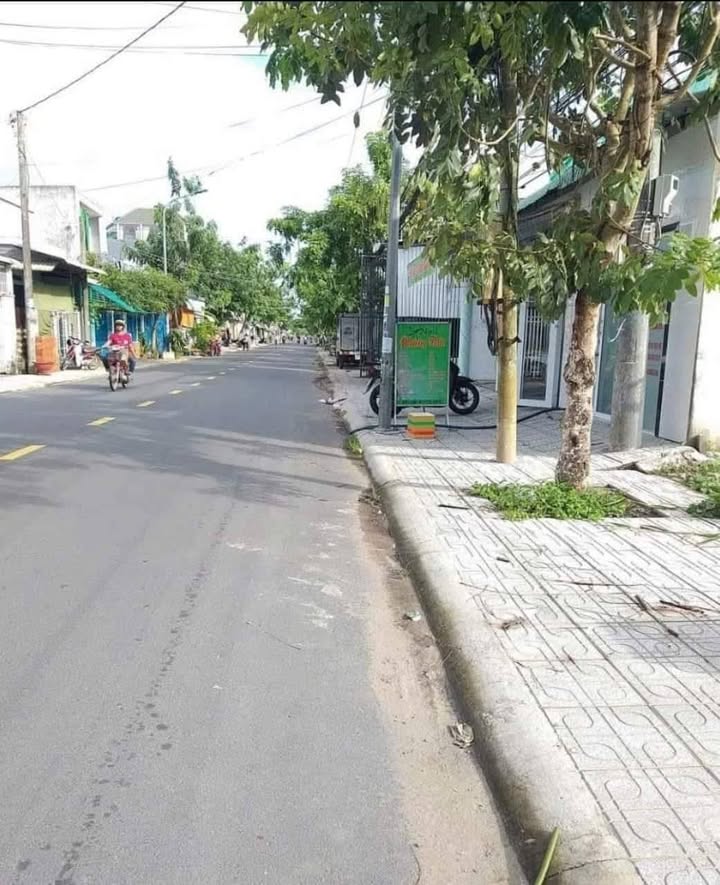 Nhà bán mặt tiền đường 30/4, P3, TP Sóc Trăng 216m² giá 3 tỷ - Đầu tư sinh lời!