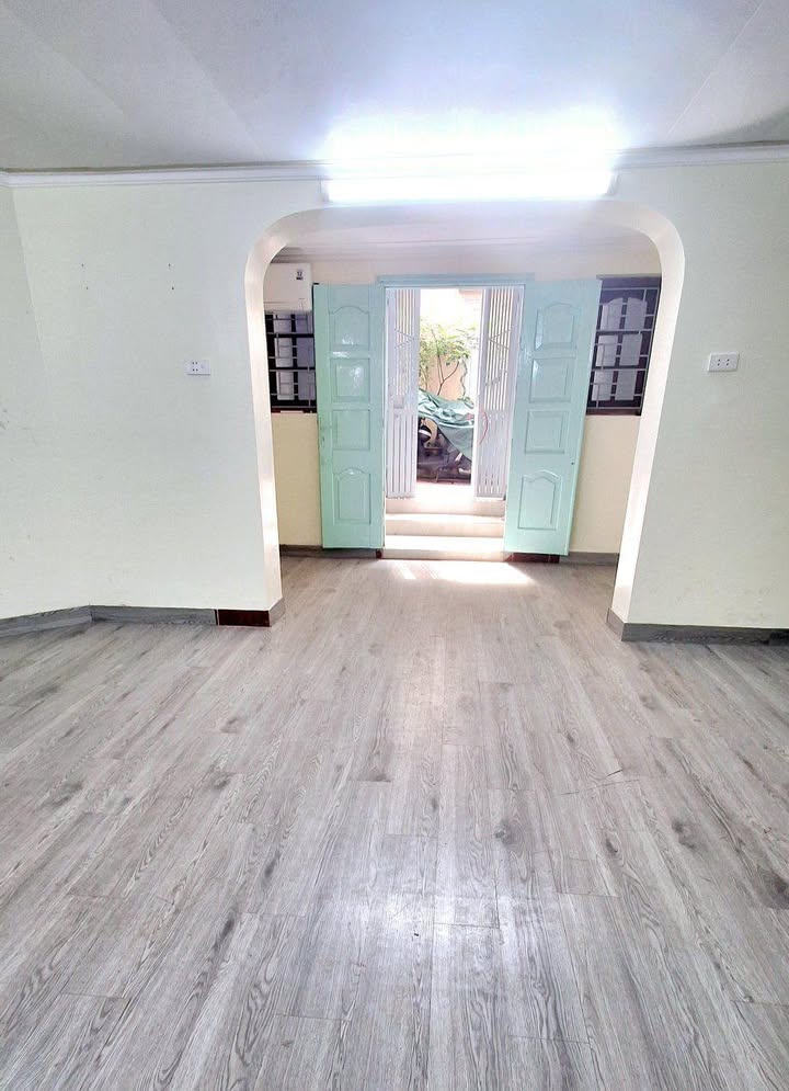 Townhouse Biệt thự Pháp cổ Ba Đình 30m² giá 3 tỷ - Khu vực an sinh VIP!