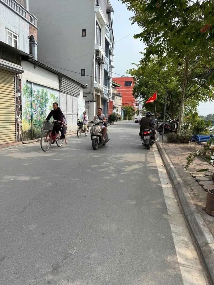 Nhà phố Yên Nghĩa Hà Đông 50m² giá 2.05 tỷ - Kinh doanh thuận lợi!