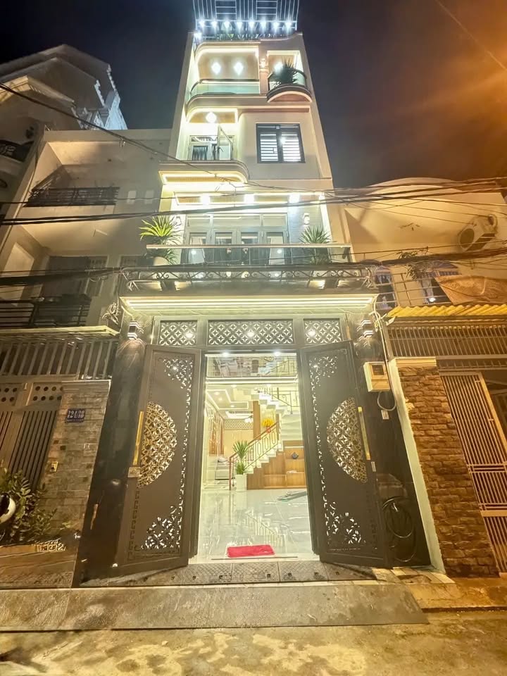 Nhà phố thang máy 5 tầng đường Phan Huy Ích 60m² giá 11.5 tỷ - Đầu tư sinh lời ngay!