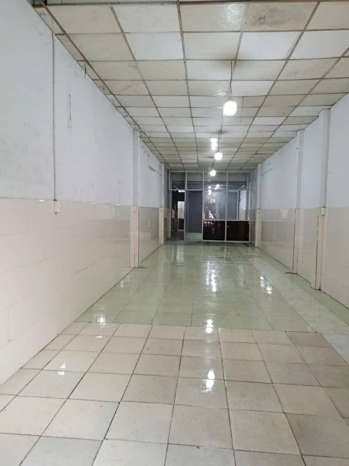 Nhà nguyên căn cho thuê mặt tiền Thới An 11 100m² - Phù hợp làm kho hoặc xưởng may!