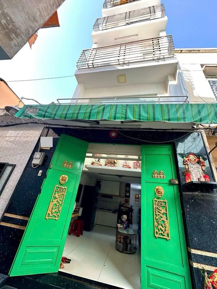 Nhà 5 tầng 40m² 4 phòng ngủ tại Quận 6 - Giá 5.5 tỷ thương lượng