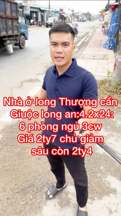 Nhà phố 3 tầng, 6 phòng ngủ tại ấp Long Hưng, Cần Giuộc - Chỉ 2.4 tỷ!