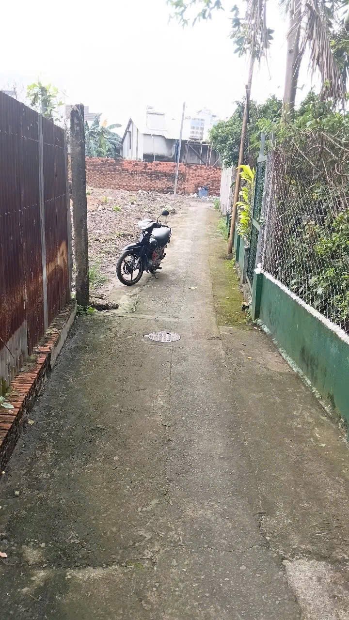 Đất Phú Thọ Thủ Dầu Một 64m² giá 1.1 tỷ - Bán đất tặng nhà đang xây dở!