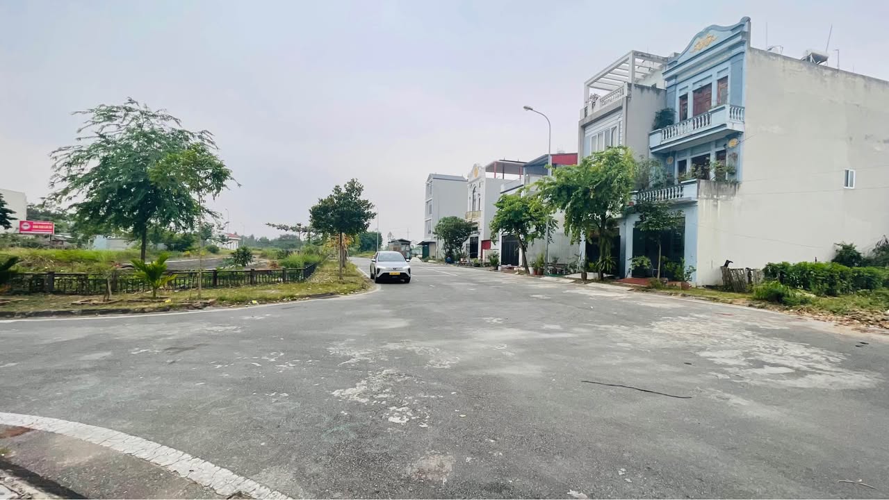 Đất tái định cư Tiên Dược, Sóc Sơn 40m² giá 3 tỷ - Vị trí đắc địa, pháp lý rõ ràng!