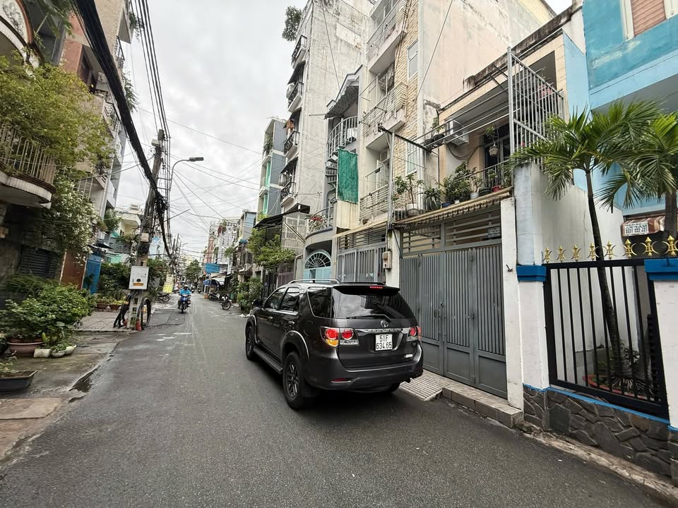 Nhà căn góc hẻm xe hơi Tô Hiến Thành Q10 99m² giá 25 triệu - Phù hợp làm văn phòng và kinh doanh!