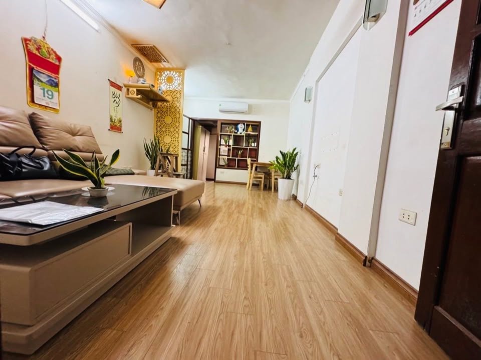 Nhà riêng Phương Mai 28m² giá 3 tỷ - Lô góc, sổ đỏ chính chủ!