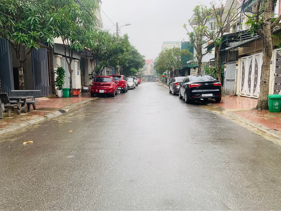 Bán đất mặt đường Huy Cận, phường Thành Sen, 107m² - Cơ hội đầu tư tuyệt vời!