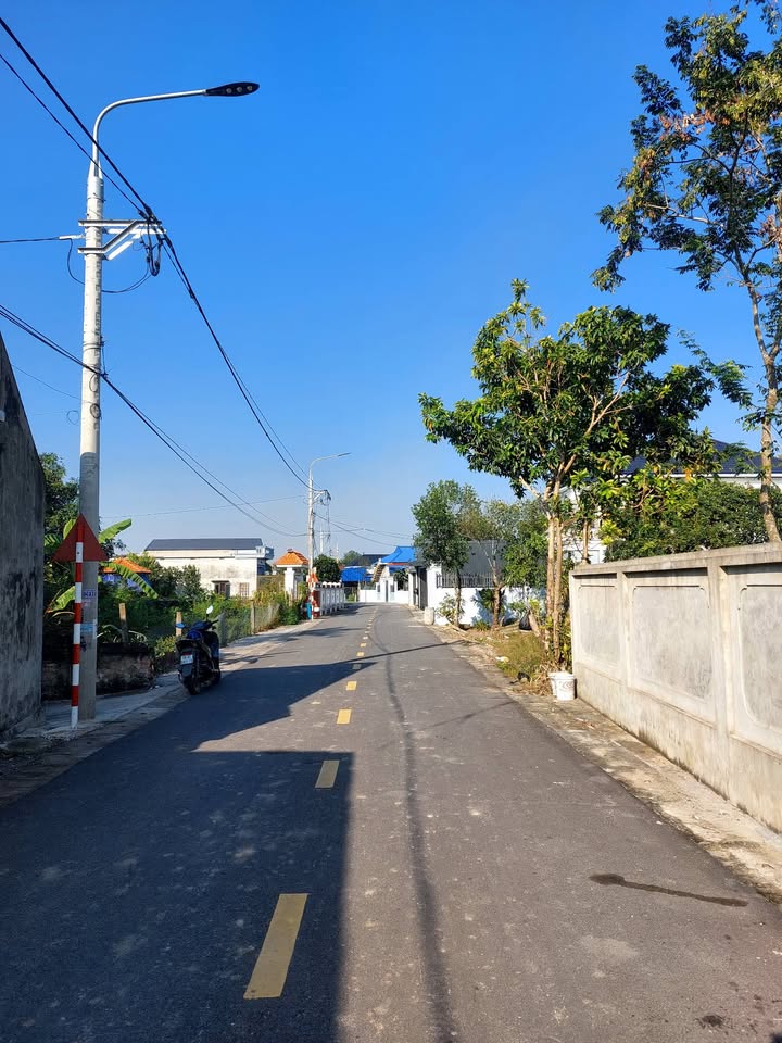 Đất mặt đường Khu TT Mỹ Lộc 100m² giá 1.8 tỷ - Đầu tư sinh lời ngay!