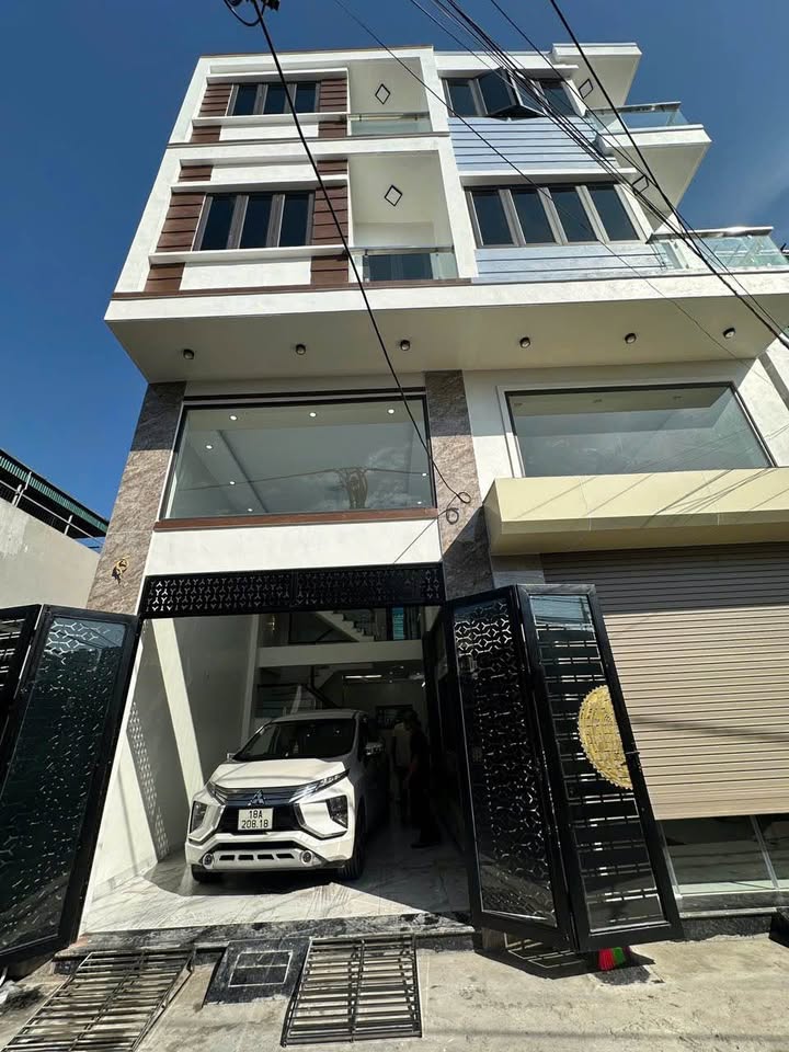 Nhà 3 tầng Trường Thi - Nam Định 50m² giá 2.95 tỷ - Gần trường và chợ!