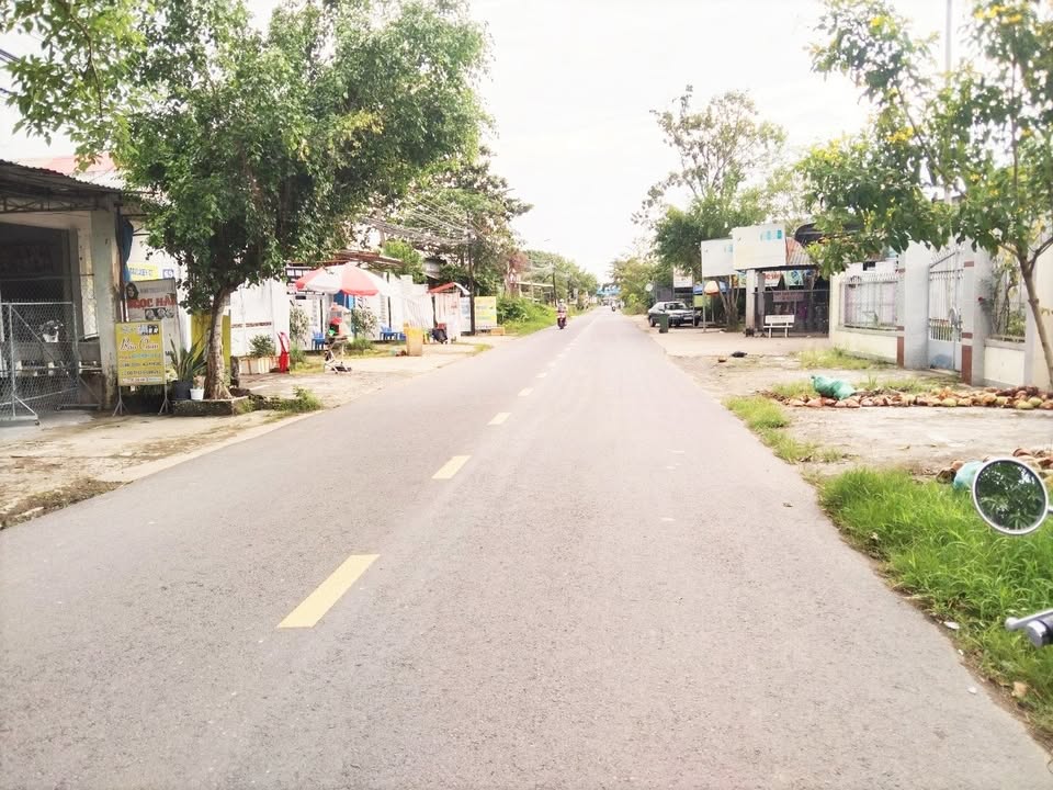 Đất thổ cư mặt tiền Tỉnh Lộ 923, Phước Thới, Ô Môn 663m² giá 6.3 tỷ - Vị trí hiếm có!