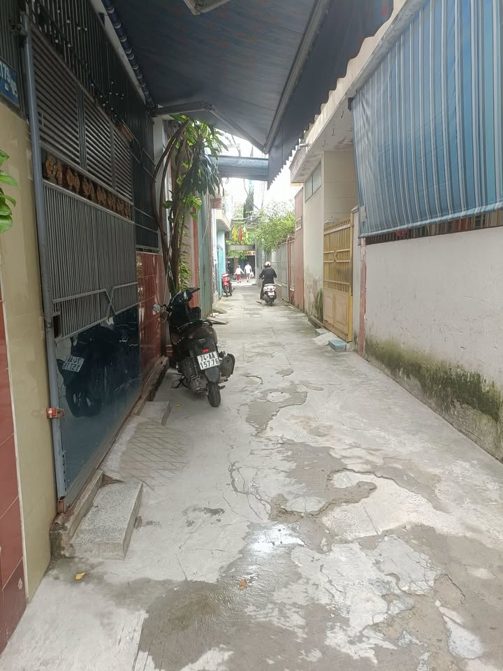 Nhà 2 tầng lô góc Trần Cao Vân 86m² giá chỉ 5.8 tỷ - Vị trí đắc địa gần trung tâm!