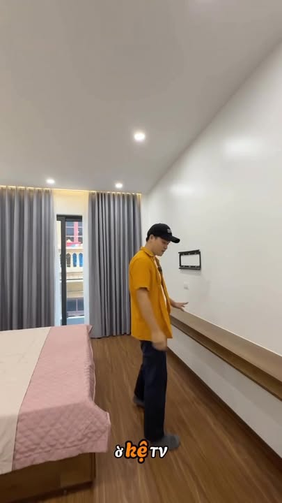 Nhà 6 tầng Ngọc Thụy 40m² giá 13 tỷ - Nội thất cao cấp, thang máy tiện nghi!