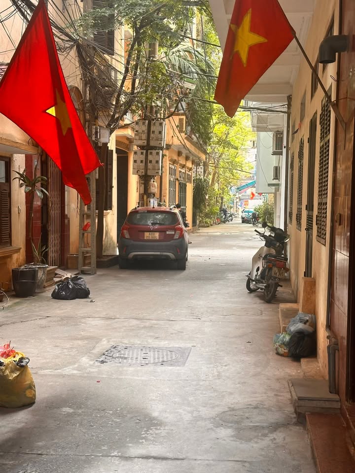 Nhà bán Hoài Đức 35m² giá thỏa thuận - Vị trí đẹp gần Đại Học Công Nghiệp!