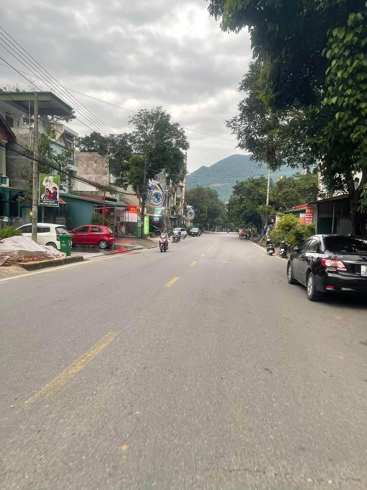 Đất mặt đường 20/8, phường Nguyễn Trãi 80m² giá 2 tỷ - Kinh doanh thuận lợi!