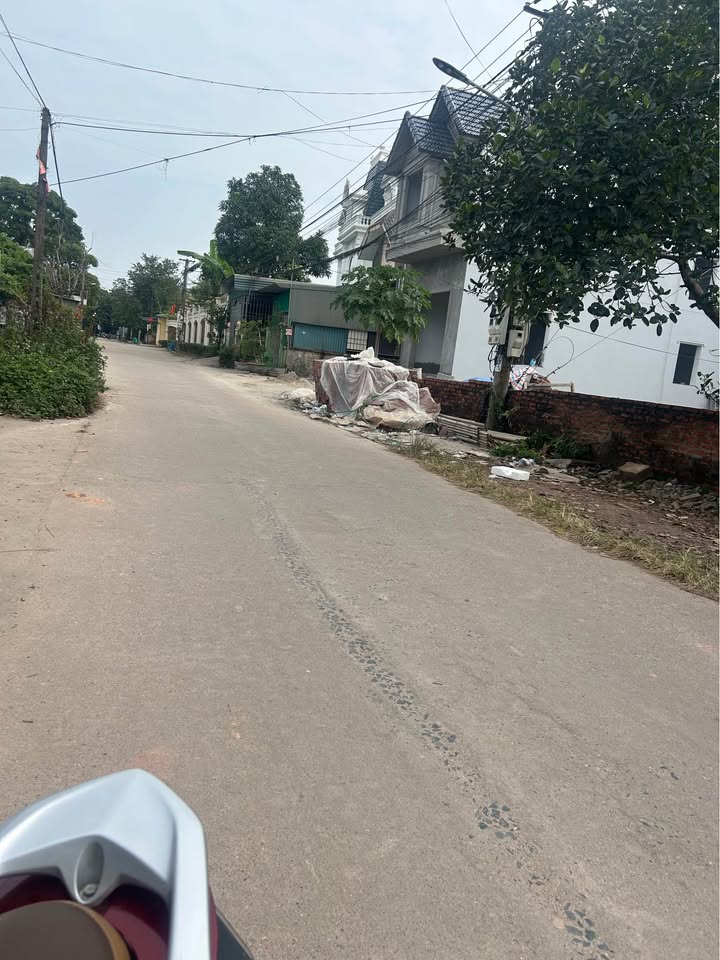 Đất Trục đường chính xóm Đông Triều, Hải Yên 178m² giá 1 tỷ - Cơ hội đầu tư hiếm có!