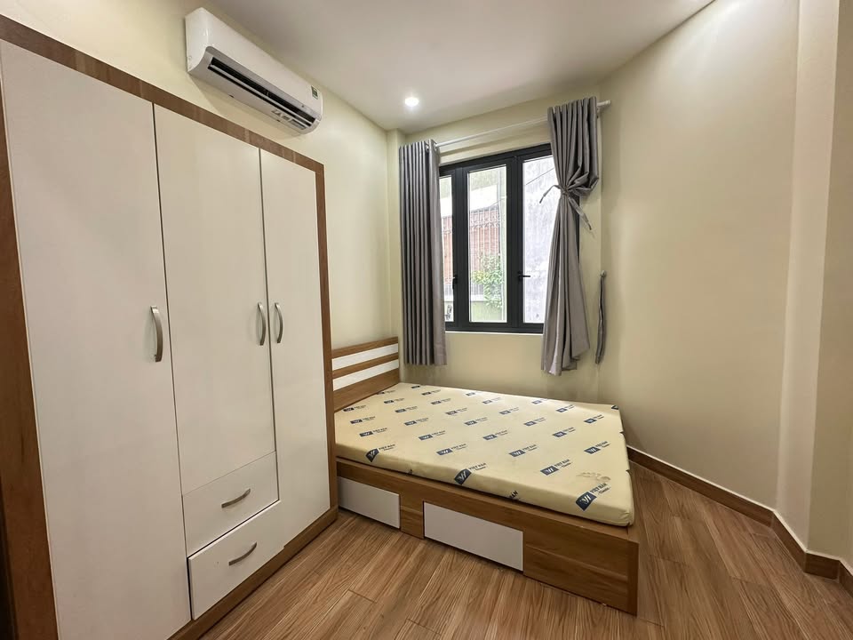 Căn hộ cho thuê 1 phòng ngủ tại Thành Thái, Quận 10 - Full nội thất, giá thỏa thuận!