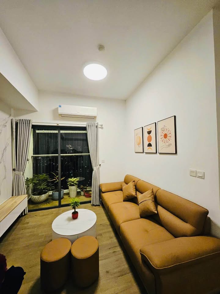 Căn hộ Westbay Phụng Công 50m² giá 3.3 tỷ - View sông Hồng thơ mộng!