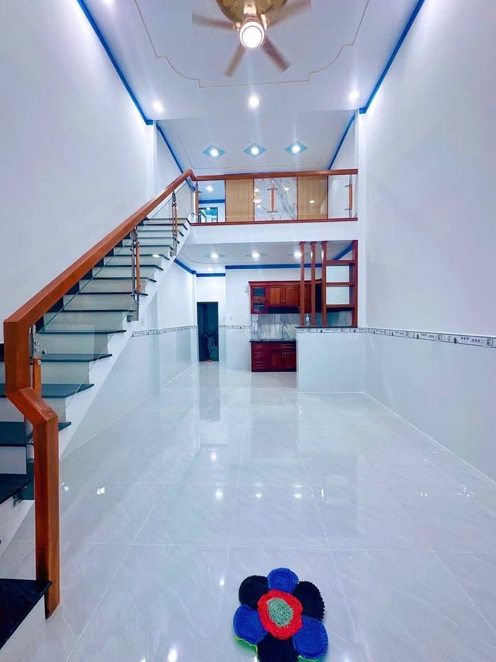 Nhà phố Tân Long Dĩ An 55m² giá 1.85 tỷ - Gần chợ, thoáng mát!