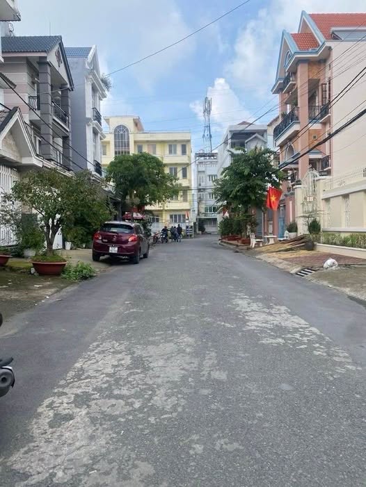 Biệt thự KDC Bộ Công An Phú Thuận 158m² giá 17.9 tỷ - Sổ hồng riêng, ô tô ngủ trong nhà!