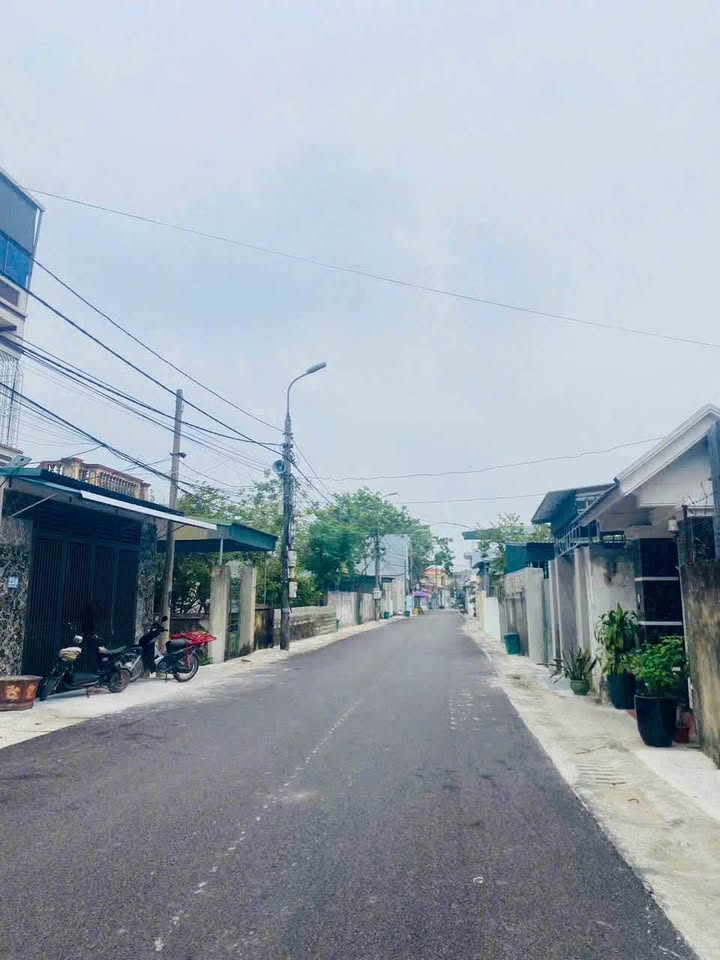 Lô đất vàng Quảng Thành 160m² giá 3 tỷ - Kinh doanh thuận lợi!