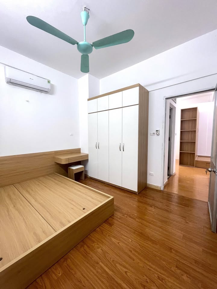 Chung cư Nam Trung Yên, Cầu Giấy 50m² giá 10 triệu - Sẵn sàng vào ở ngay!