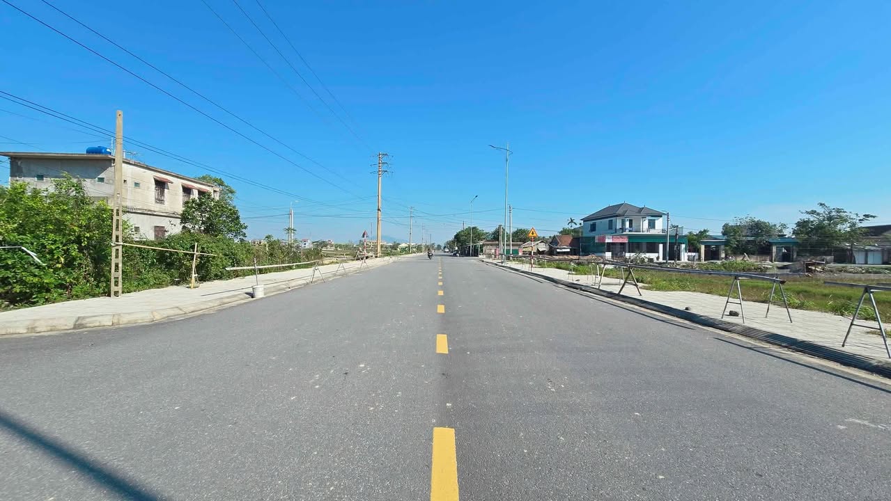 Đất nền lô góc Kinh Nam - Thạch Hưng 174m² giá 4 tỷ - Đường rộng thoáng