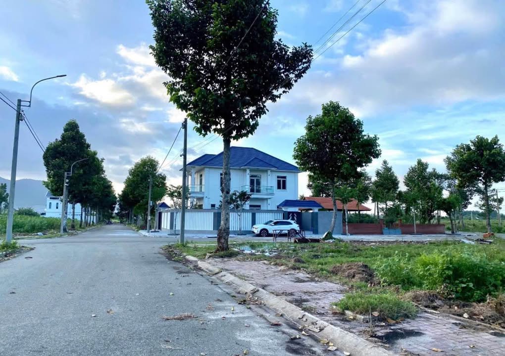 Lô đất biệt thự Lan Anh 2 - Phường Tam Long, 186m² giá 2.1 tỷ - Đầu tư sinh lời cao!