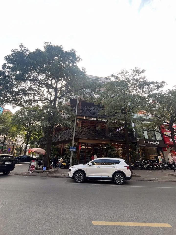 Cho thuê nhà mặt phố Trung Kính 30m² giá 32 triệu - Vị trí kinh doanh đắc địa!