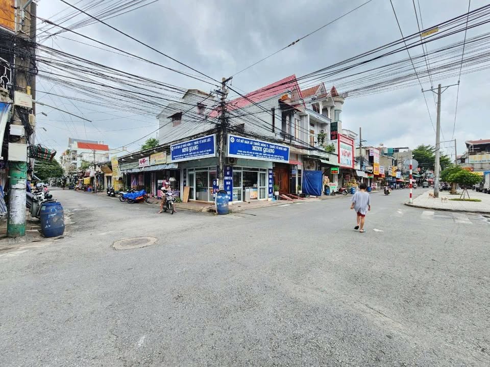 Shophouse mặt tiền đường chính Bình Hòa 151m² giá 8.9 tỷ - Đầu tư sinh lời cao!