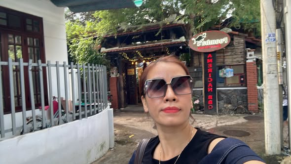 Nhà 2 mặt tiền Đà Nẵng 82m² giá 10 tỷ - Thiết kế 3 tầng đẹp, chỉ 400m đến biển!