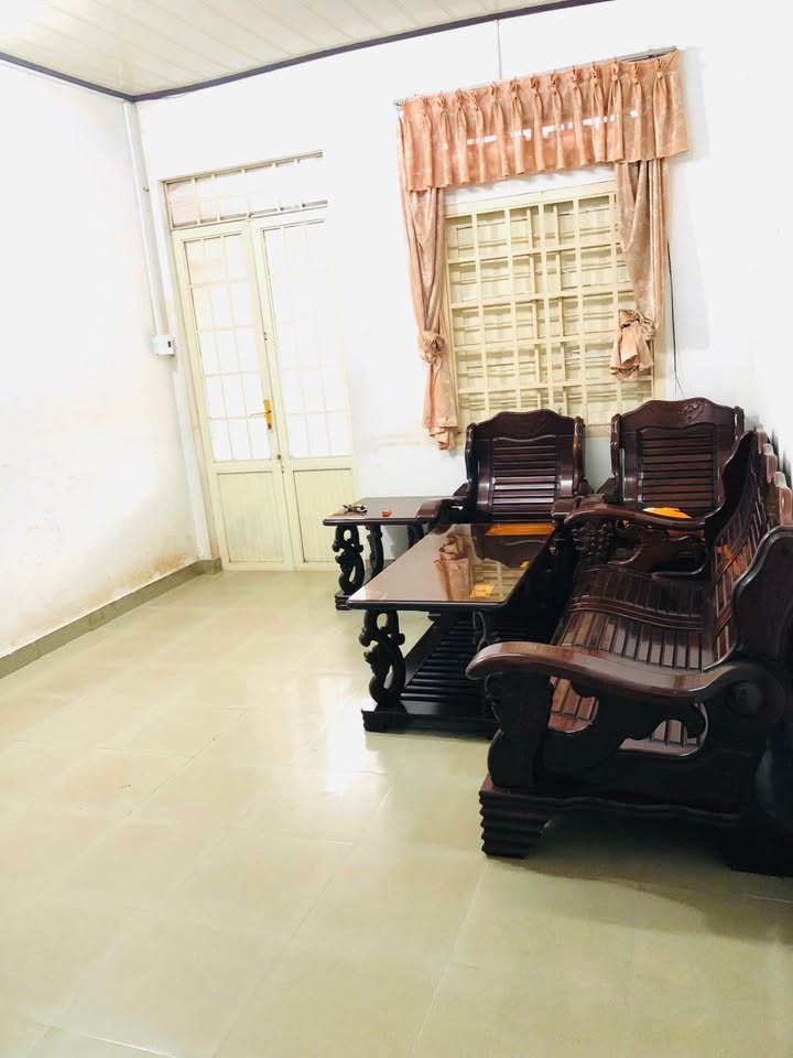 Nhà nguyên căn cho thuê tại đường Ngô Gia Tự, Buôn Ma Thuột - Tiện nghi đầy đủ, giá thỏa thuận!