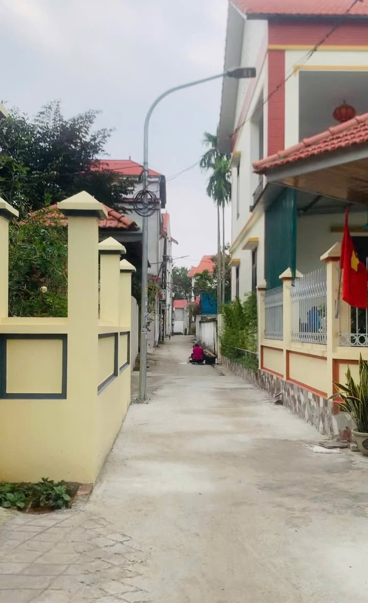 Đất thổ cư chính chủ Vĩnh Tường 54m² giá 900 triệu - Gần khu công nghiệp và tiện ích đầy đủ!