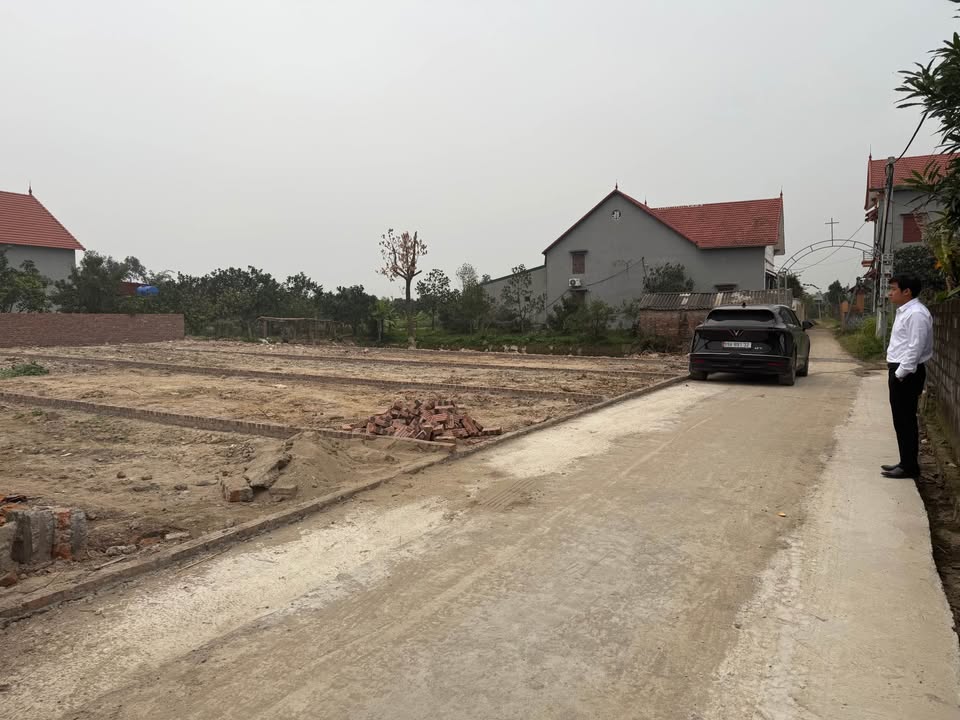 Bán đất thôn Nghĩa La, xã Trung Chính, Bắc Ninh 100m² - Giá chỉ 1 tỷ, đầu tư lý tưởng!