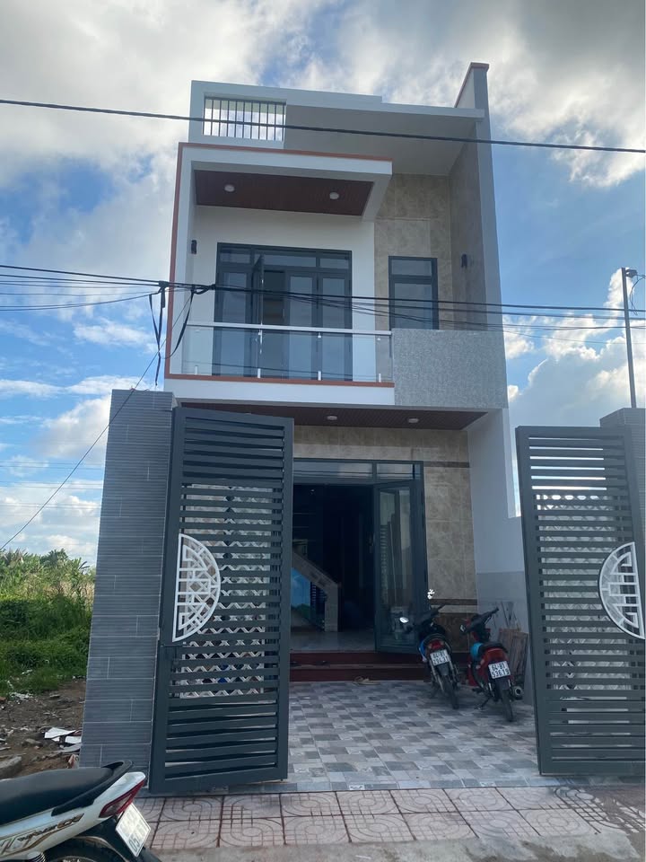 Nhà 1 Trệt 1 Lầu Khu Kim Cương Tân Hạnh 100m² giá 2 tỷ - Chính chủ bán gấp!