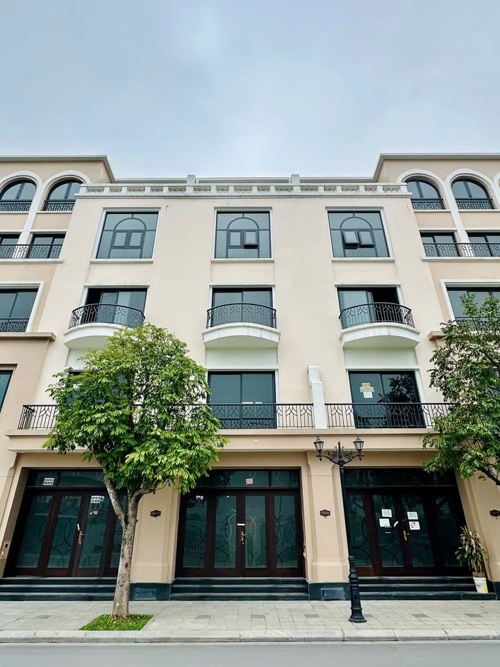 Shophouse Cọ Xanh Ocean Park 2 64m² giá 9 tỷ - Vị trí đẹp gần công viên!