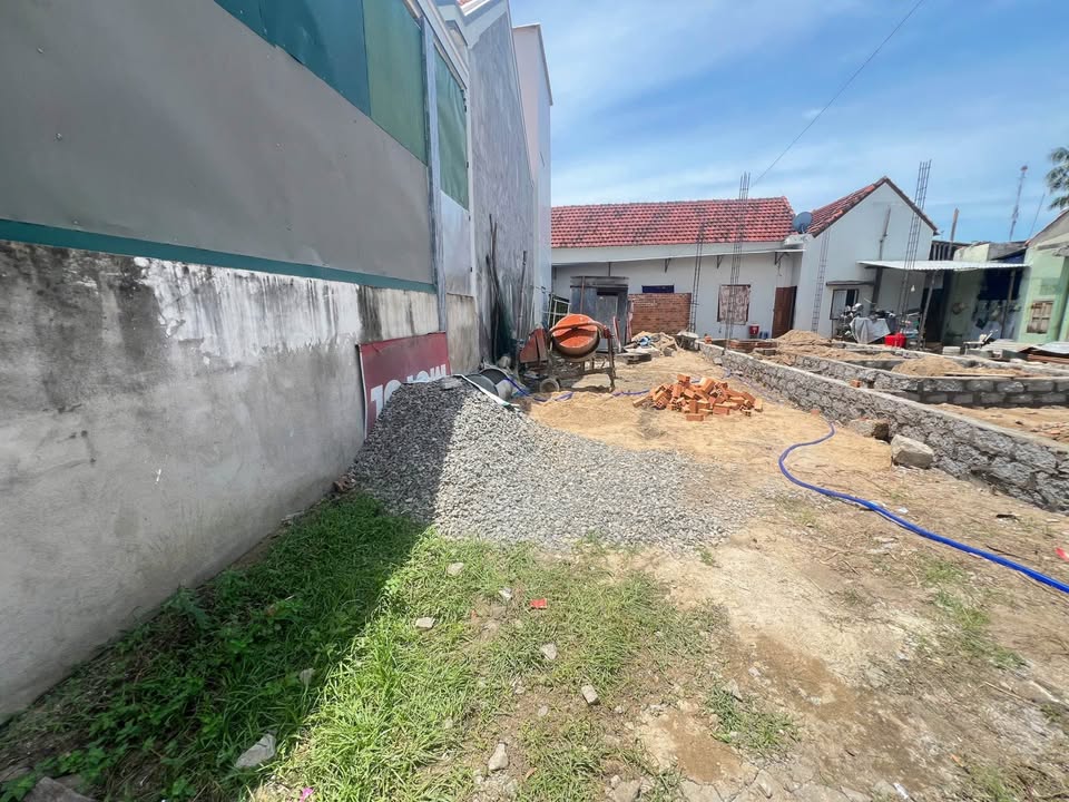 Đất thổ cư 84m² tại thị trấn Vạn Giã - Giá chỉ 1.2 tỷ, vị trí đắc địa!