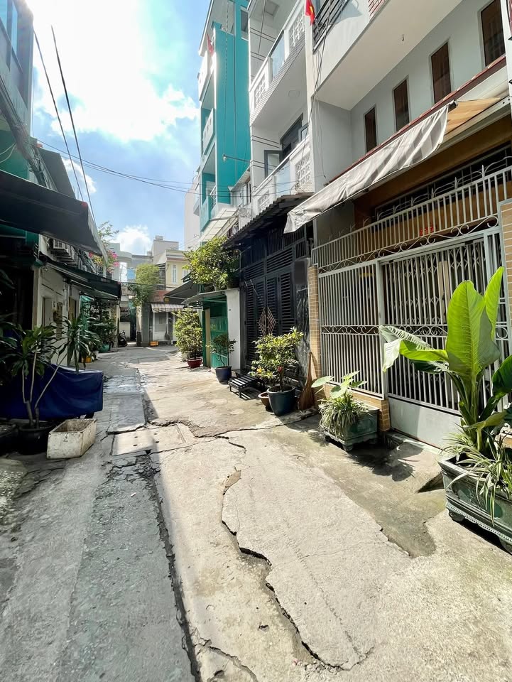 Nhà phố Bình Tiên, Quận 6 - 41m² giá 5 tỷ - Ô tô vào tận nhà!