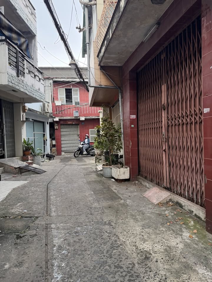 Nhà riêng Thái Phiên Quận 11 43m² giá 6.35 tỷ - Mặt tiền 16m tuyệt đẹp!