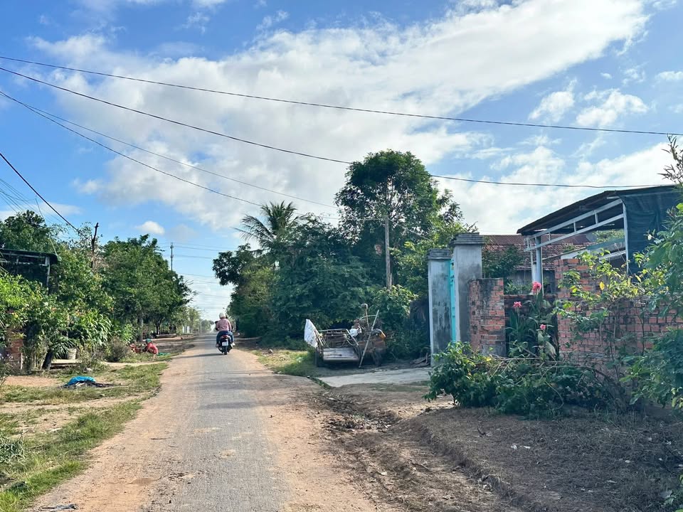 Đất thổ cư đường Bùi Thị Xuân, Ea Súp 273m² giá 515 triệu - Cơ hội đầu tư hiếm có!