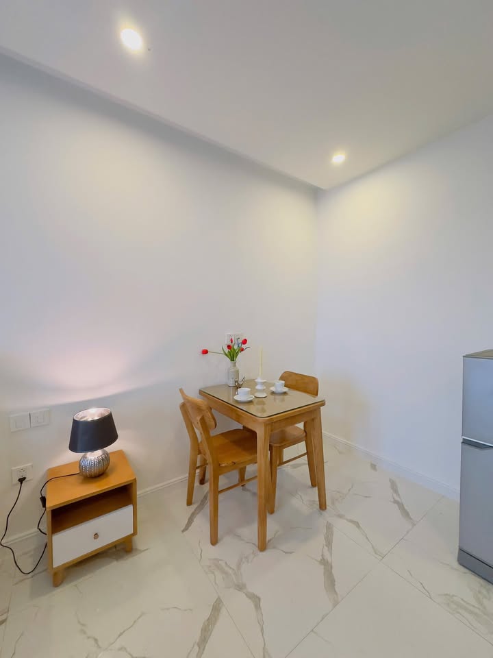 Studio cho thuê Lý Nhật Quang, Sơn Trà - Full nội thất, ban công thoáng mát!