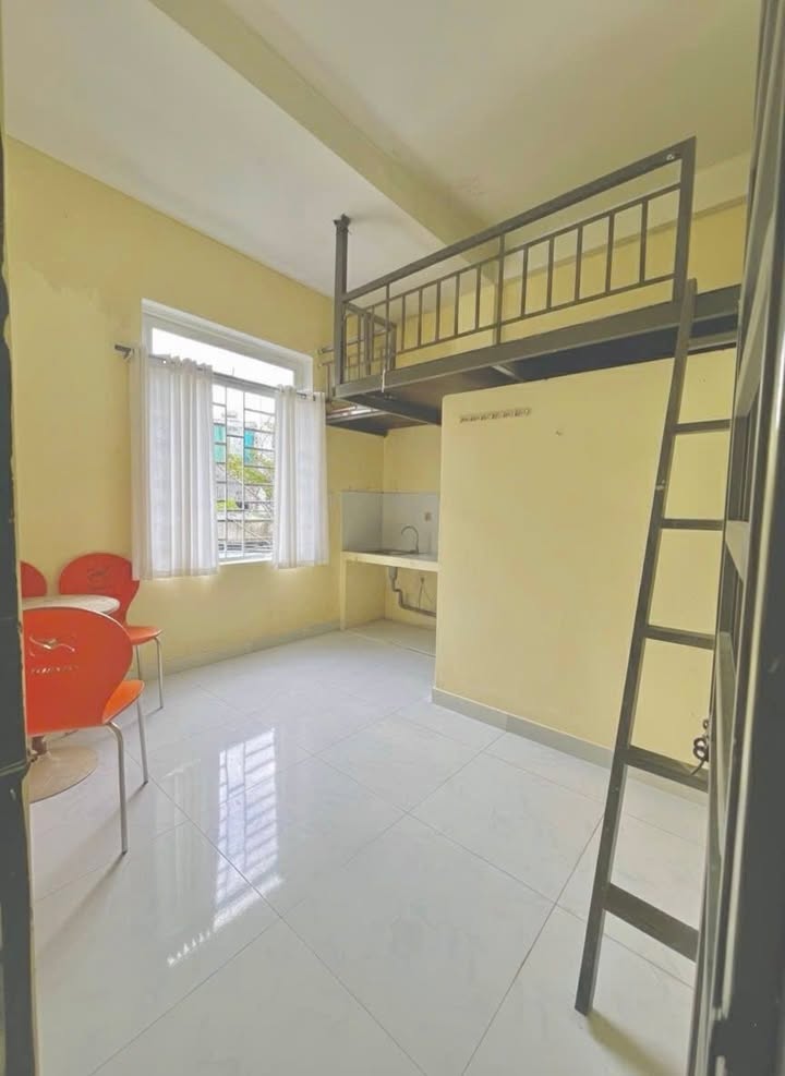 Cho thuê phòng trọ gác lửng đường Tú Quỳ quận Liên Chiểu - Giá chỉ 2.5 triệu/tháng!