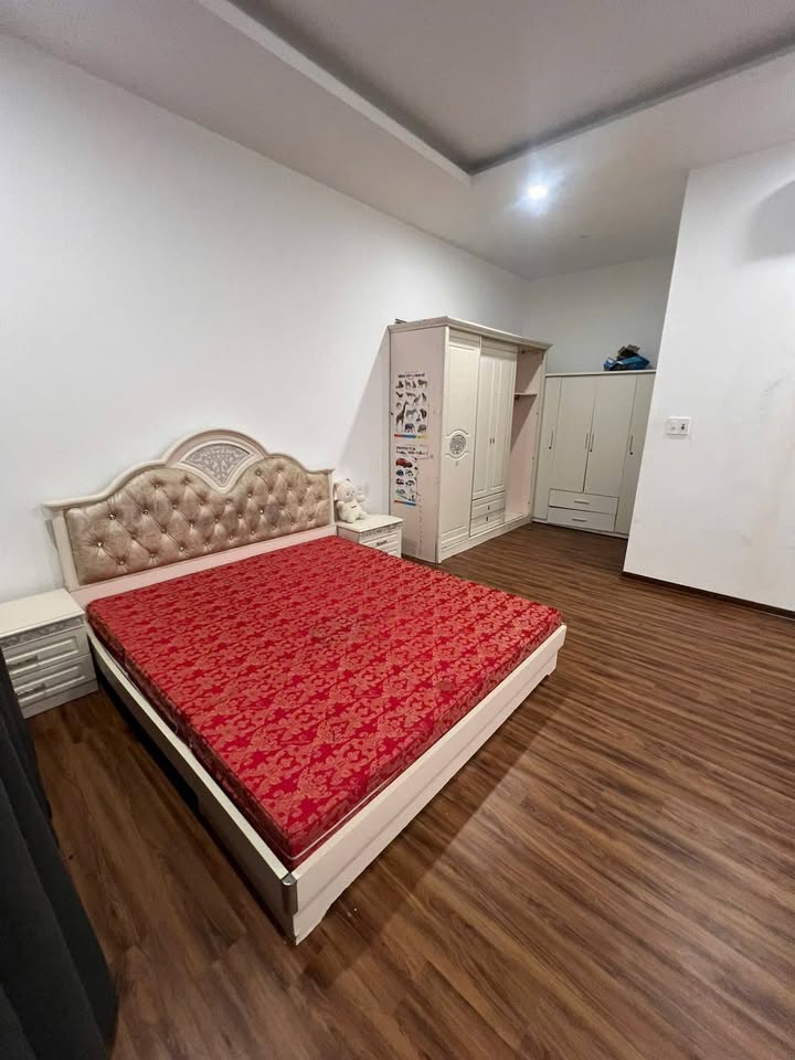 Nhà nguyên căn 3 tầng đường Nguyễn Phúc Chu, Kim Long 300m² giá 7 triệu - Full nội thất, vào ở ngay!